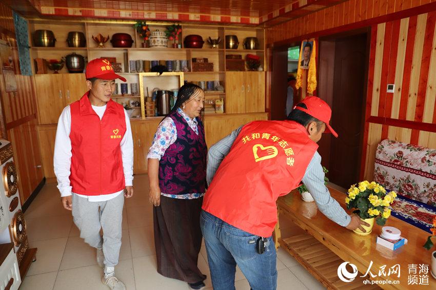 hT־Ը(du)־Ը(du)T(w)z