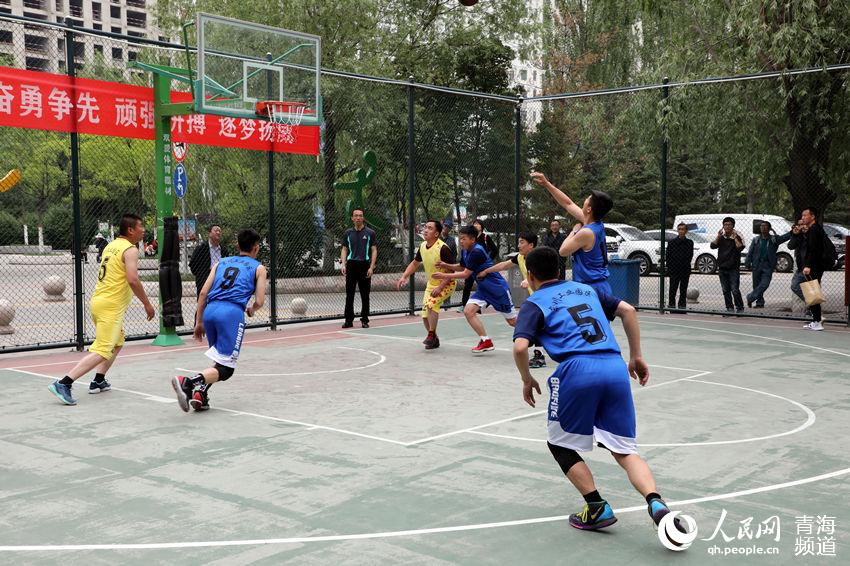 ِF(xin)W(wng) z