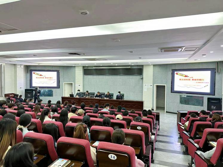 西寧市城中區(qū)稅務局開展稅法宣講課 韓鈺攝