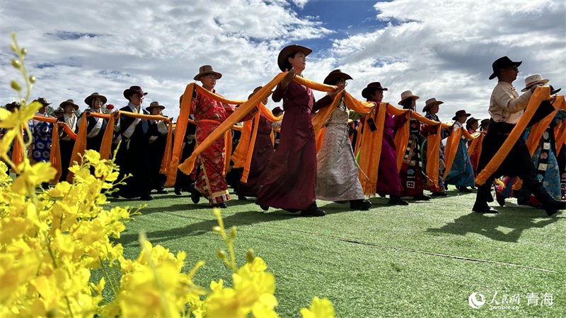 7月3日，海北藏族自治州門源回族自治縣成立70周年慶祝大會(huì)開(kāi)幕式現(xiàn)場(chǎng)。人民網(wǎng) 劉沛然攝