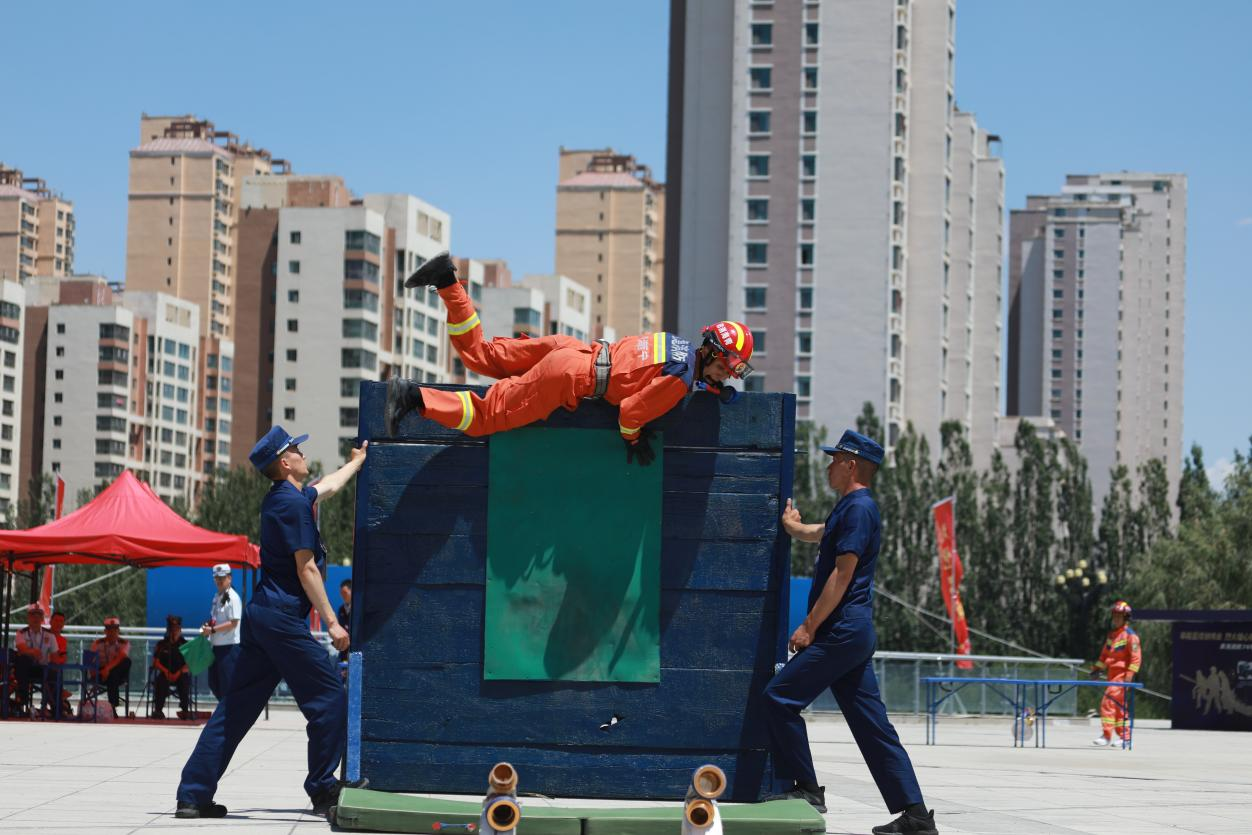 大賽開(kāi)幕。青海消防救援總隊(duì)供圖