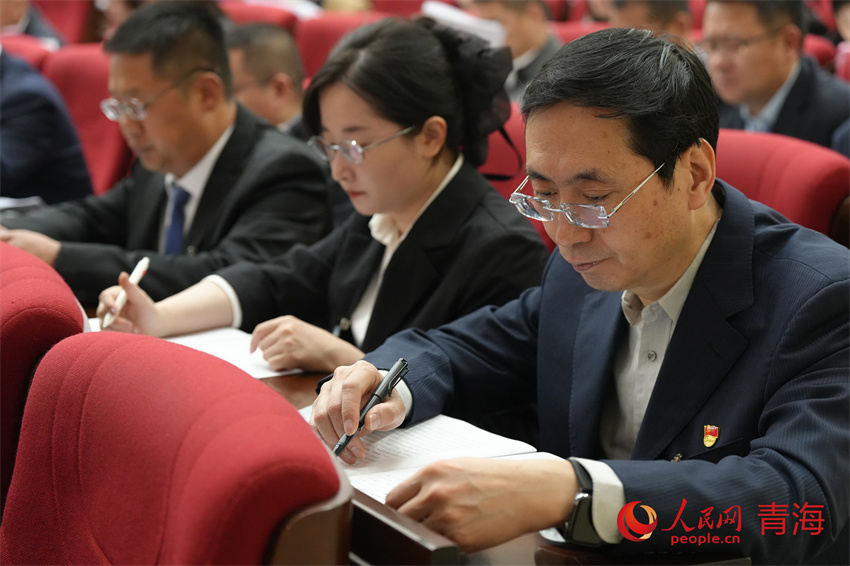 會(huì)議現(xiàn)場(chǎng)。人民網(wǎng) 陳明菊攝