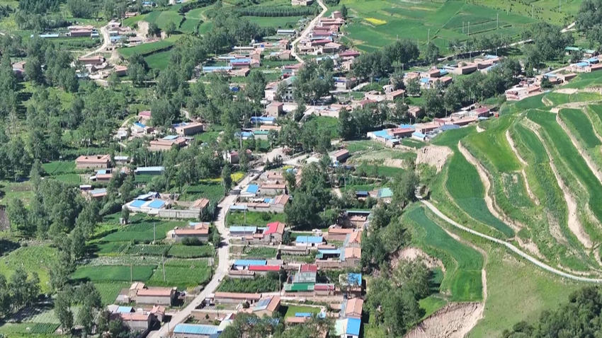 大通縣青林鄉(xiāng)上陽山村。白恩源攝