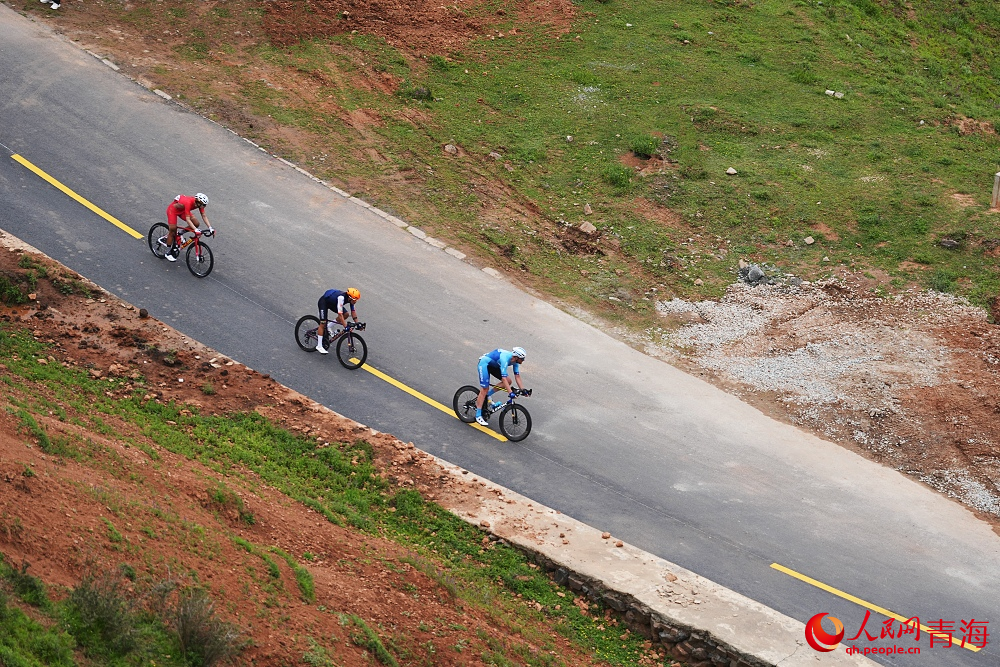 賽事精彩瞬間。人民網(wǎng) 陳明菊攝