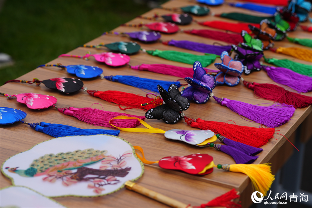 青繡上環(huán)湖。人民網(wǎng) 陳明菊攝