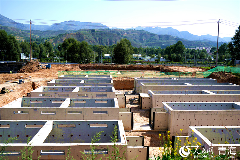 施工現(xiàn)場(chǎng)。人民網(wǎng) 顧斐菲攝