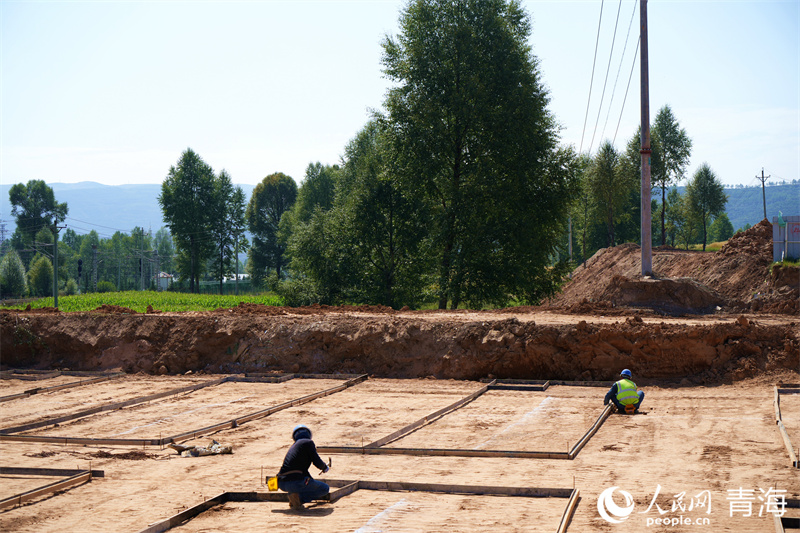 施工現(xiàn)場(chǎng)。人民網(wǎng) 顧斐菲攝