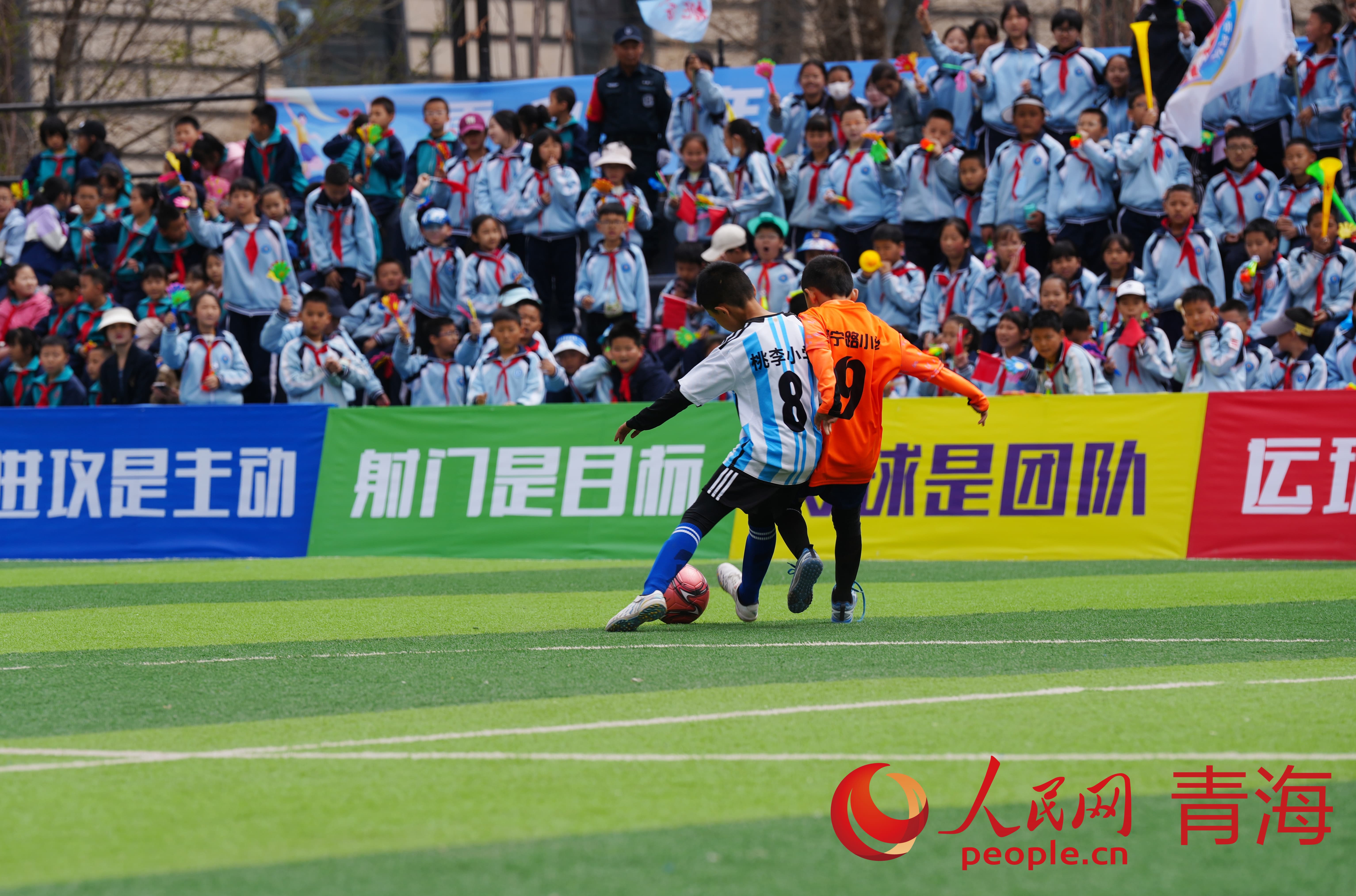 激情開賽。人民網 況玉攝