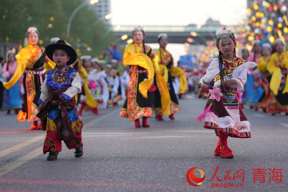 民俗表演。人民網(wǎng) 況玉攝