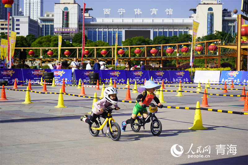 比賽現(xiàn)場。人民網(wǎng)記者 張莉萍攝