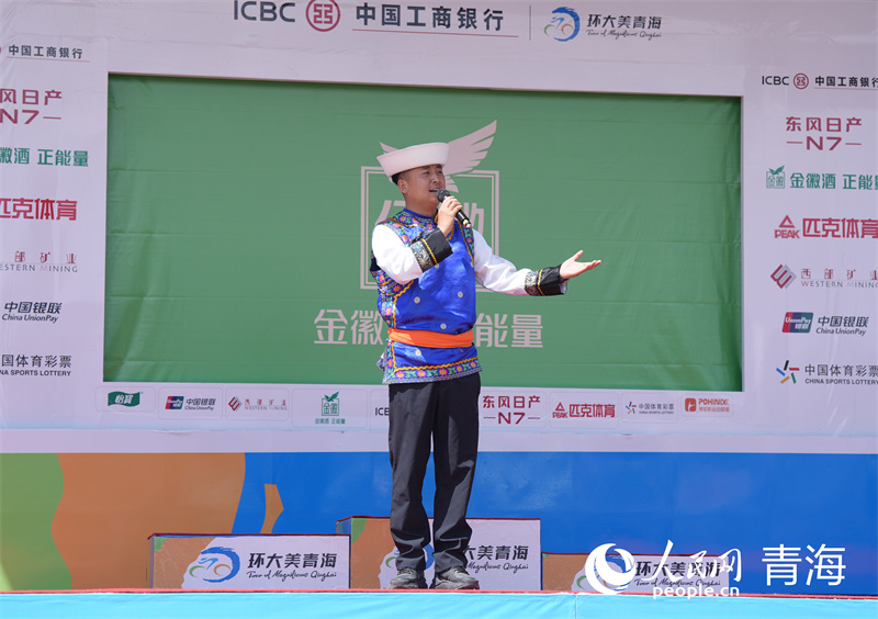 頒獎儀式節(jié)目展演。人民網(wǎng) 馬可欣攝