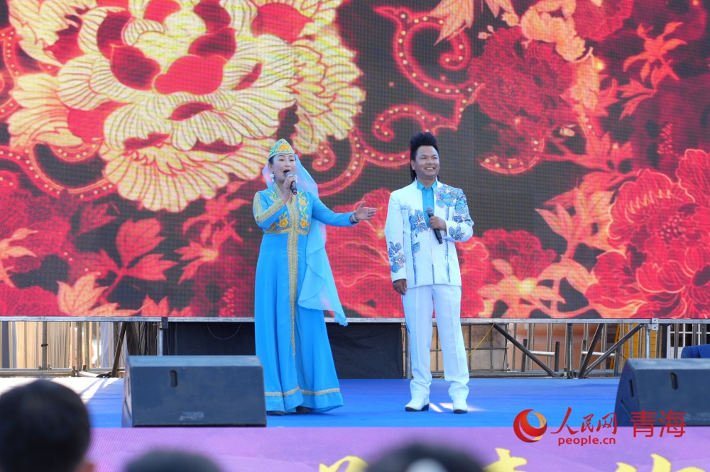 “花兒”會(huì)現(xiàn)場(chǎng)。人民網(wǎng)記者 甘海瓊攝