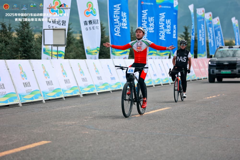 車手沖線。組委會(huì)供圖