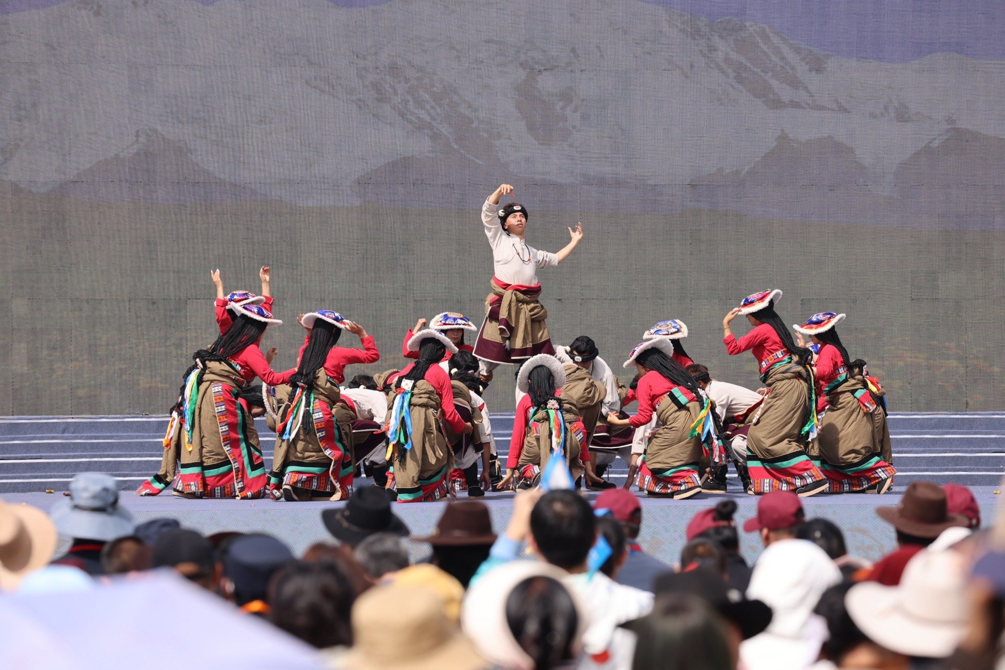 開(kāi)幕式現(xiàn)場(chǎng)。果洛州委宣傳部供圖
