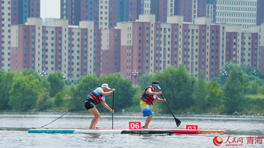 激烈角逐。人民網(wǎng) 況玉攝