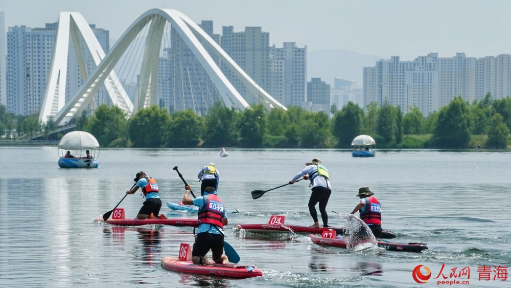 激烈角逐。人民網(wǎng) 況玉攝