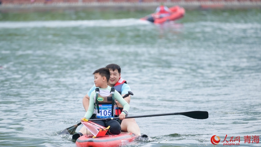 親子組比賽現(xiàn)場。人民網(wǎng) 況玉攝