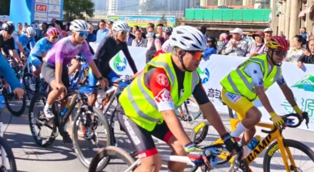 秋游大通正當(dāng)時(shí) 千人騎行繪美景