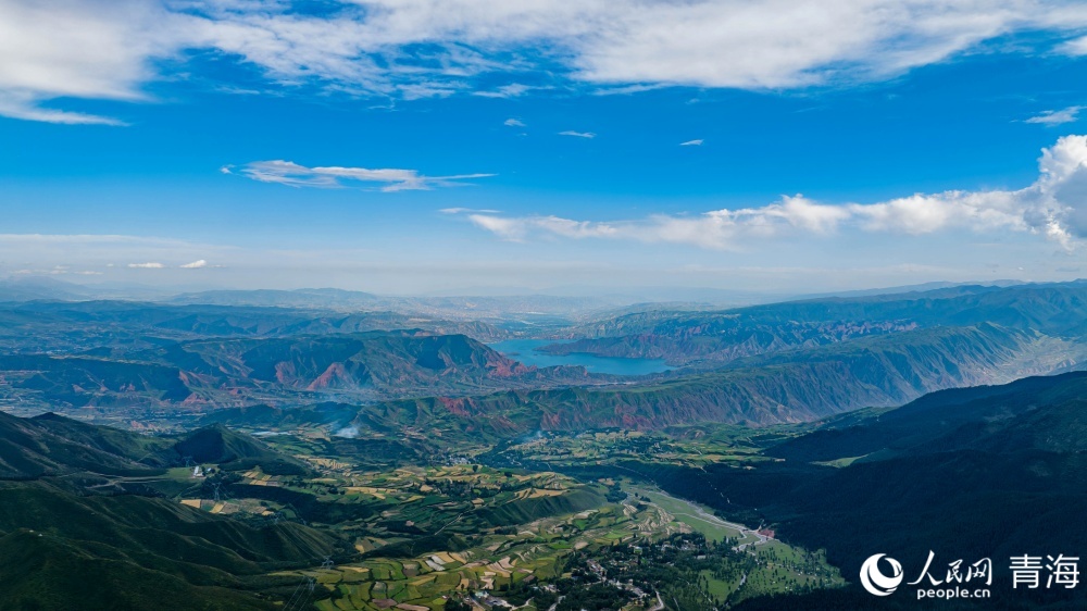 遠眺江拉林場。人民網(wǎng) 況玉攝