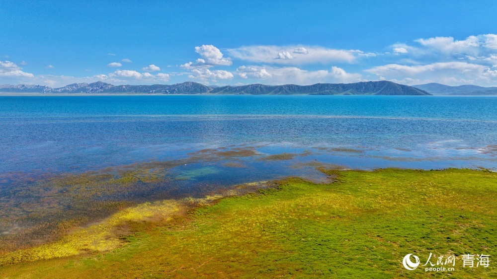 冬格措納湖。人民網(wǎng) 況玉攝