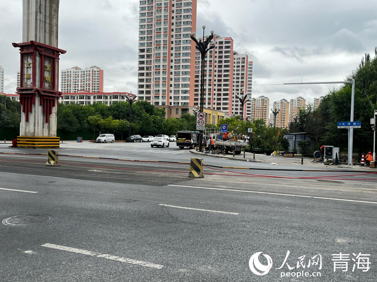 北川河西路與濟(jì)湟路路口現(xiàn)狀。實(shí)習(xí)生 馬司宇攝