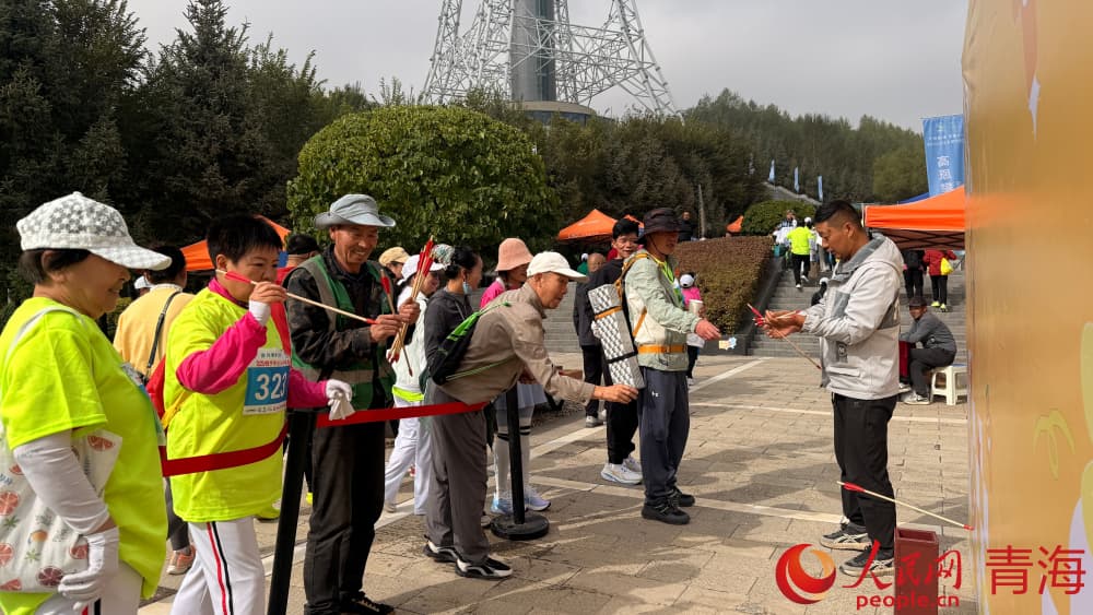 途中游戲點。人民網(wǎng) 況玉攝