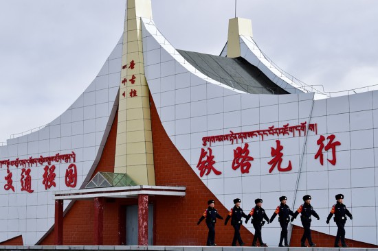 24վɳѲƹվѲAӛ  z