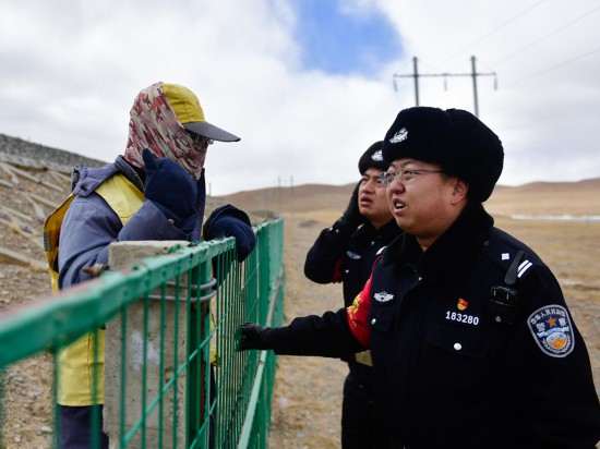 24վɳѲL(zhng)ɣңѲ;F·˾ľ(w)ƹ·܇gB(yng)·˽rAӛ  z